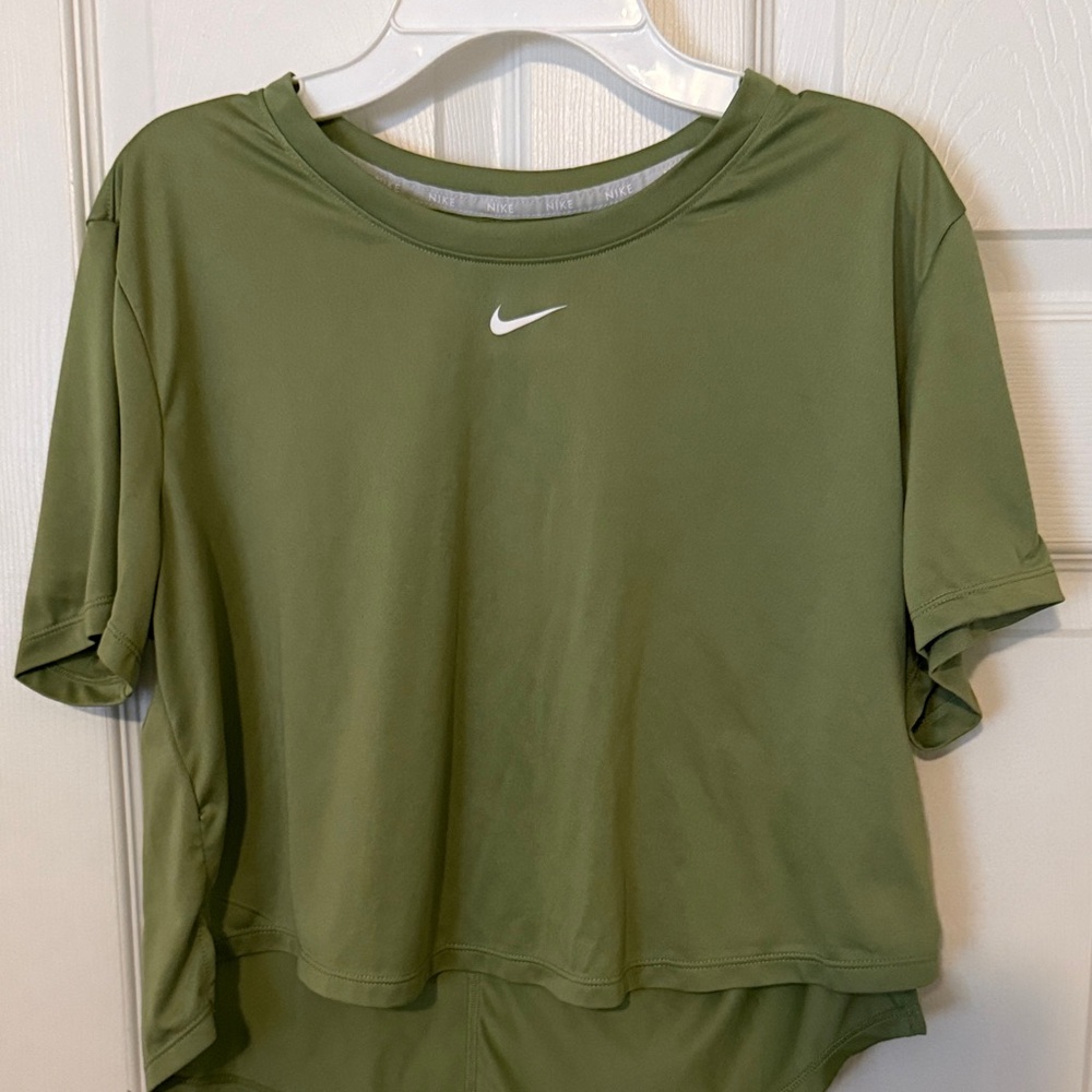 Nike Women's Short Sleeve Green Tee